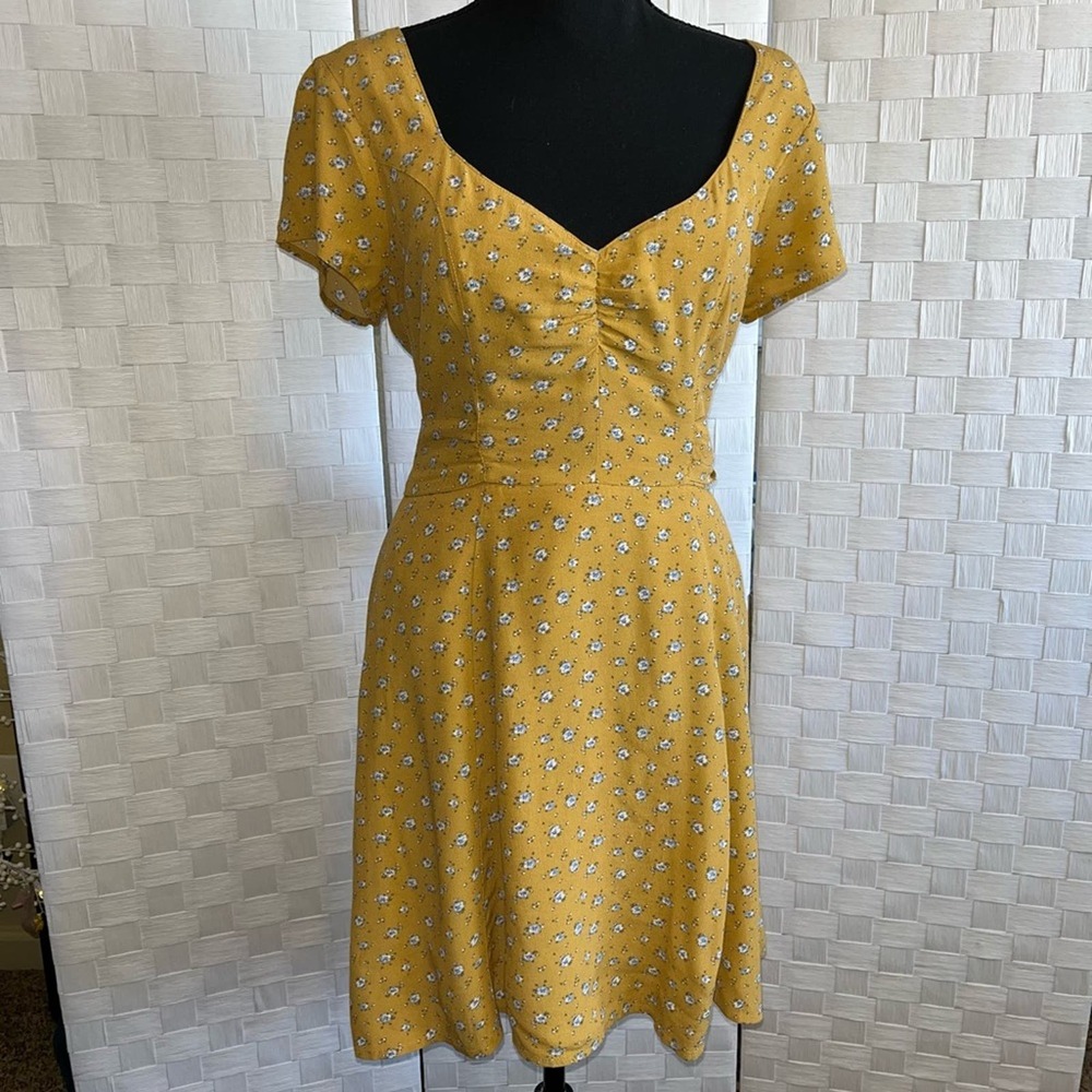 Abercrombie And Fitch Womens Yellow Floral Tie Back Dress Size Small Ditsy Flowy